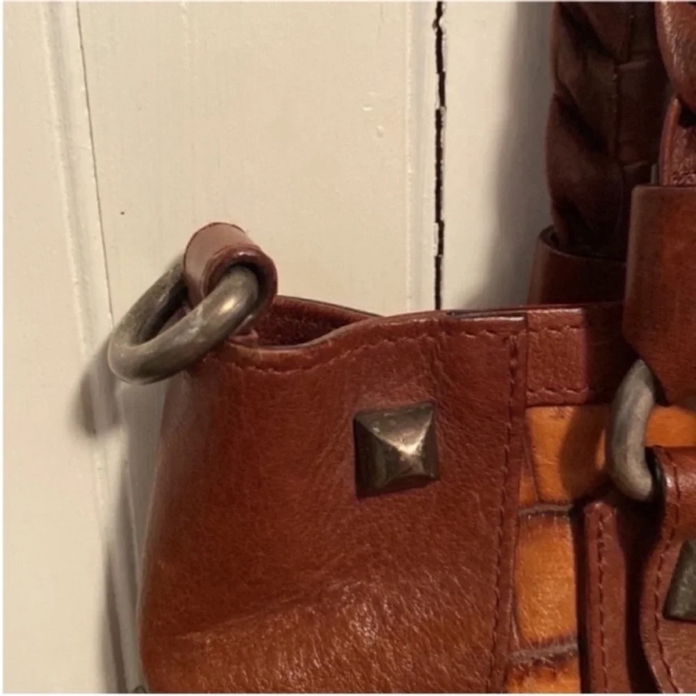 Rey Crocodile Leather Shoulder Bag Brown Tan